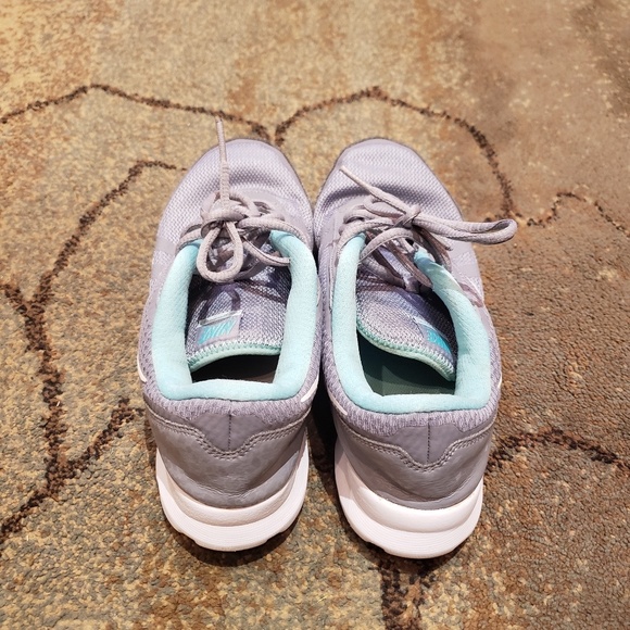 NIKE Shoes - Picture 3 of 3